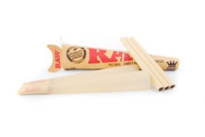 שלישיית קונוסים מוכנים למילוי RAW קלאסי קינג סייז