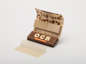 נייר גלגול בינוני 1/4 1+פילטר OCB Brown