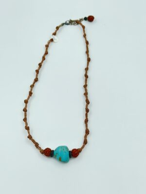 שרשרת מאלה מקרמה בעבודת יד סנטר טורקיז