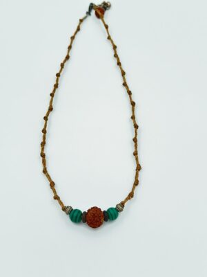 שרשרת מאלה מקרמה בעבודת יד