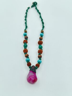 שרשרת מאלה מקרמה בעבודת יד