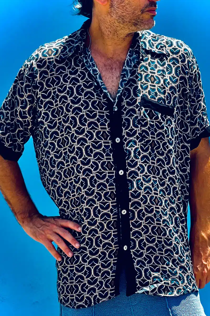 חולצת כפתורים יוניסקס Looped Print